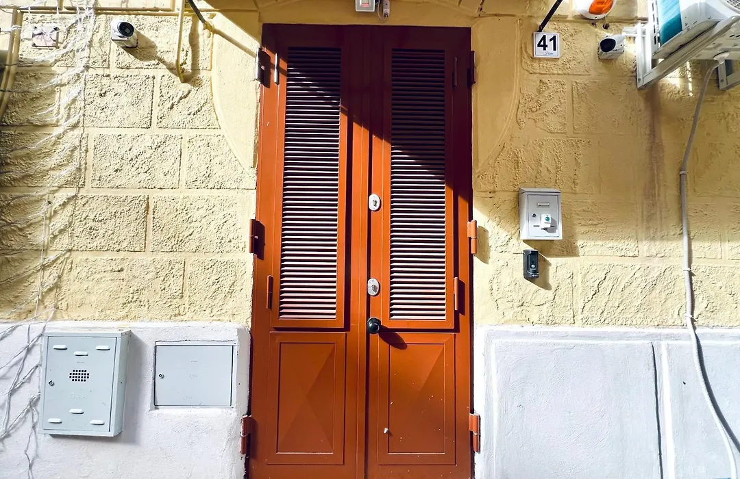 Giglio Home-1